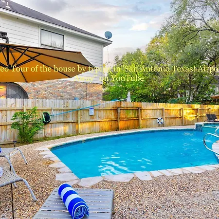 Rare Find! Heatd Pool Spa Gameroom Summer Special!